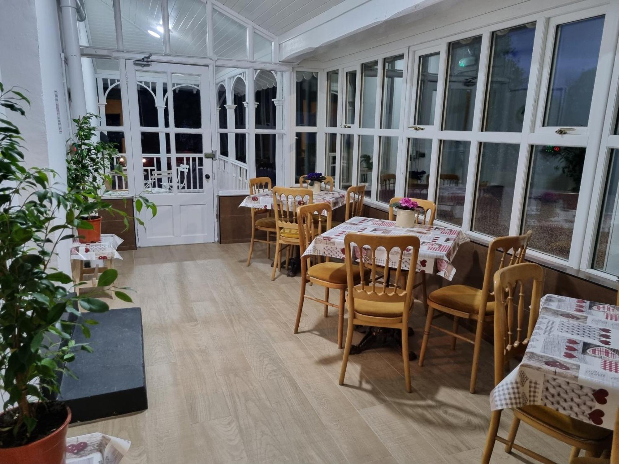 ホテル The Monkey Puzzle バンクロディー エクステリア 写真